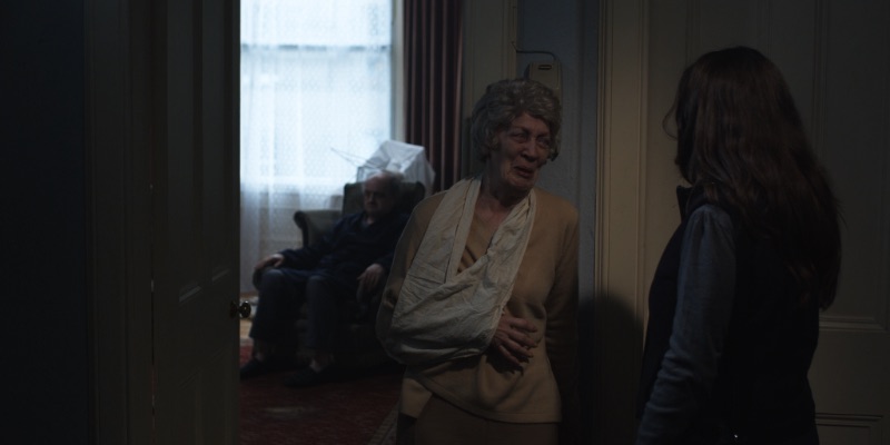 Mum tries to stop Karen leaving again